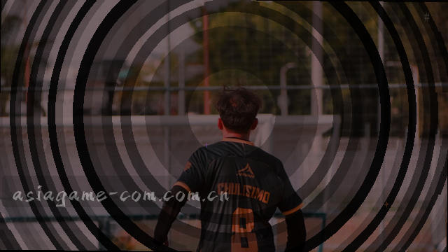 口袋里跳动的比分屏